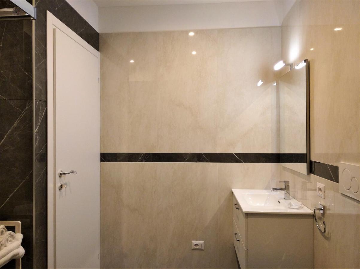 Apartmán Astrid House Stresa Exteriér fotografie